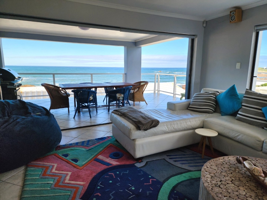 6 Bedroom Property for Sale in Kleinbaai Western Cape